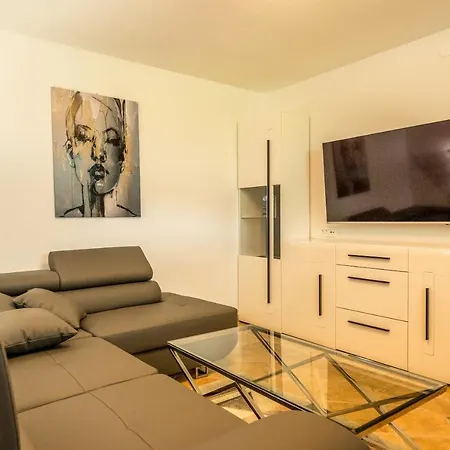 Apartma Relax & Beautiful View